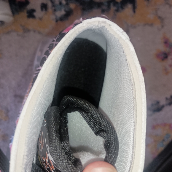 Colorful Graffiti Roller Skates US Womens 10.5 - Picture 4 of 8